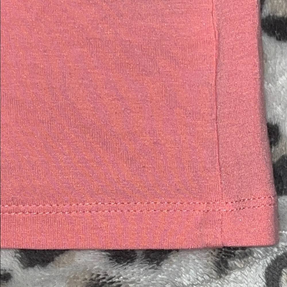 Ann Taylor Soft Pink V-Neck Tee - Picture 11 of 12